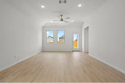 444 Lucky Avenue, Elgin, TX 78621 - Photo 15