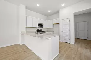 444 Lucky Ave, Elgin, TX 78621 - Photo 9
