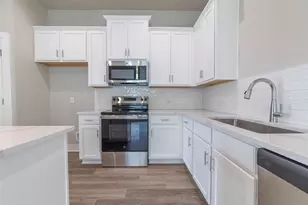 857 Cypress Ln, Horseshoe Bay, TX 78657 - Photo 7
