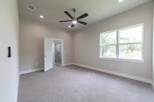 857 Cypress Ln, Horseshoe Bay, TX 78657 - Photo 9