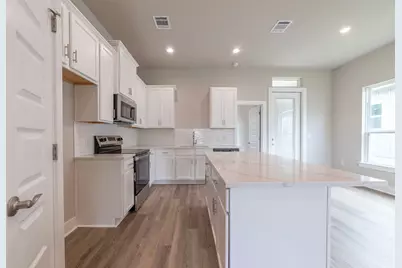 857 Cypress Lane, Horseshoe Bay, TX 78657 - Photo 5
