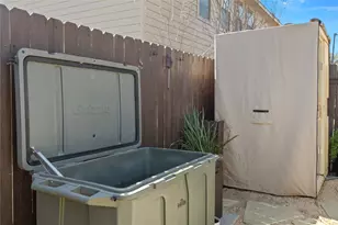 7400 S Glenn St, Austin, TX 78744 - Photo 25