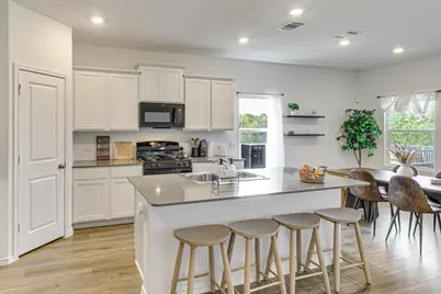 10701 Steinbeck Drive, Austin, TX 78747 - Photo 3