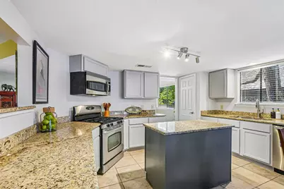 13109 Sinton Lane, Austin, TX 78729 - Photo 7