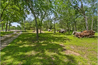1242 Ervendberg Avenue #Lot 2, New Braunfels, TX 78130 - Photo 13