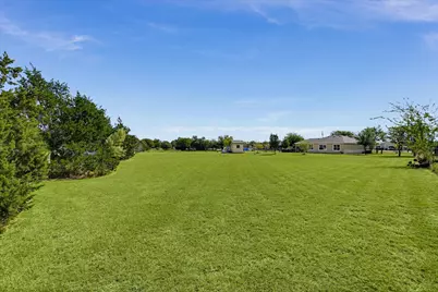 172 Round Up Drive, Liberty Hill, TX 78642 - Photo 23
