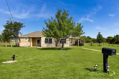 172 Round Up Drive, Liberty Hill, TX 78642 - Photo 5