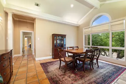 3 Crabapple Court, The Hills, TX 78738 - Photo 5