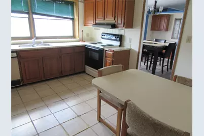 808 E 7th Street, Nixon, TX 78140 - Photo 3