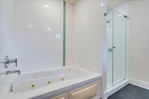 603 Davis St, Austin, TX 78701 - Photo 21