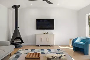 6110 Hylawn Dr, Austin, TX 78723 - Photo 7