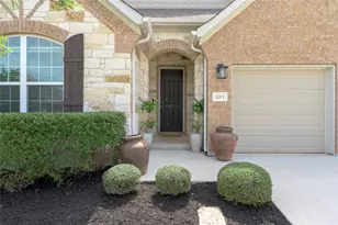 2013 Waterview Rd, Georgetown, TX 78628 - Photo 3