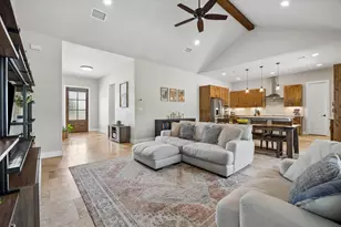 906 Canyon Oak Cir, Marble Falls, TX 78654 - Photo 9