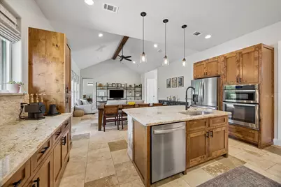 906 Canyon Oak Circle, Marble Falls, TX 78654 - Photo 13