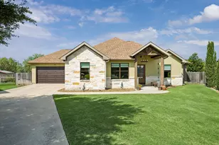 906 Canyon Oak Cir, Marble Falls, TX 78654 - Photo 1