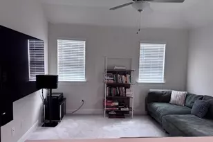 266 Sugar Cane Rd, Buda, TX 78610 - Photo 13