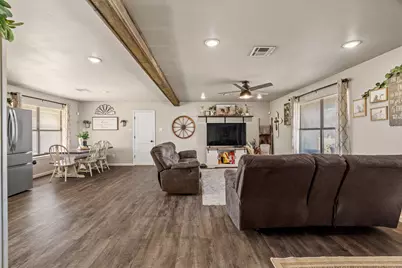 1611 Brazos Avenue, Rockdale, TX 76567 - Photo 5