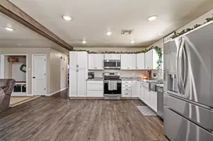 1611 Brazos Ave, Rockdale, TX 76567 - Photo 11