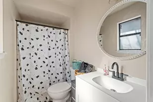 1611 Brazos Ave, Rockdale, TX 76567 - Photo 17