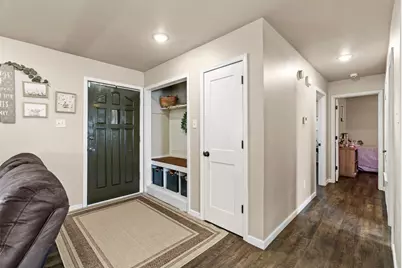 1611 Brazos Avenue, Rockdale, TX 76567 - Photo 3