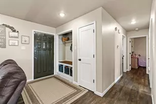 1611 Brazos Ave, Rockdale, TX 76567 - Photo 3