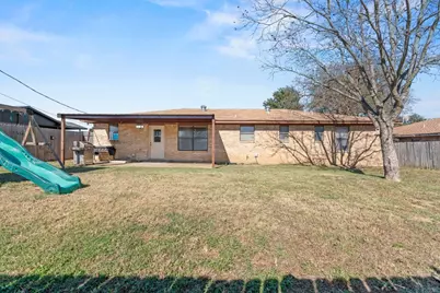 1611 Brazos Avenue, Rockdale, TX 76567 - Photo 21