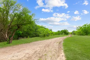 310 Myrtle St, Kyle, TX 78640 - Photo 31
