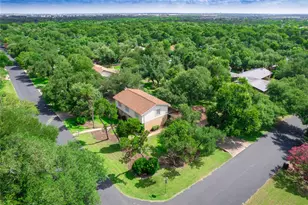 12901 Sherbourne St, Austin, TX 78729 - Photo 37