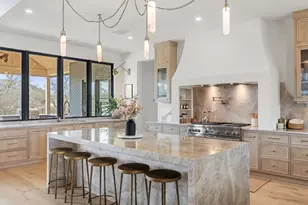 250 Hawthorne Ln, Spicewood, TX 78669 - Photo 9