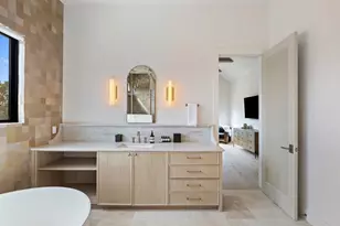 250 Hawthorne Ln, Spicewood, TX 78669 - Photo 17