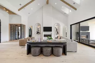 250 Hawthorne Ln, Spicewood, TX 78669 - Photo 5