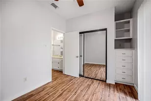 2210 Pearl St, Austin, TX 78705 - Photo 11