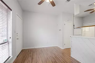 2210 Pearl St, Austin, TX 78705 - Photo 3