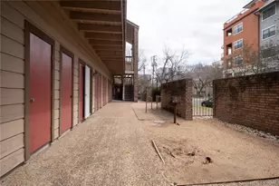 2210 Pearl St, Austin, TX 78705 - Photo 15