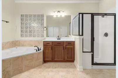 11405 Larue Belle Lane, Austin, TX 78739 - Photo 9