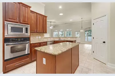 11405 Larue Belle Lane, Austin, TX 78739 - Photo 5