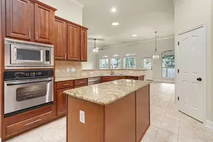 11405 Larue Belle Ln, Austin, TX 78739 - Photo 5