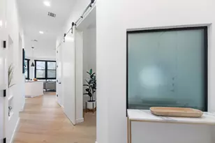 800 Embassy Dr, Austin, TX 78702 - Photo 11