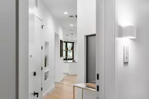800 Embassy Dr, Austin, TX 78702 - Photo 15