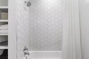 800 Embassy Dr, Austin, TX 78702 - Photo 25