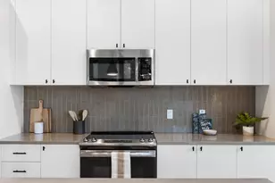 800 Embassy Dr, Austin, TX 78702 - Photo 31