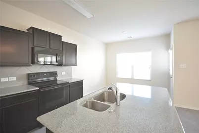 324 Circle Way, Jarrell, TX 76537 - Photo 5