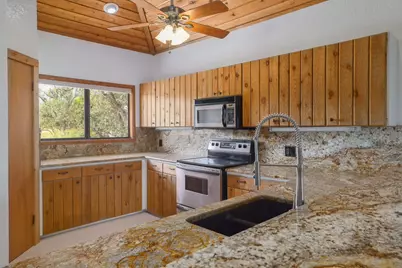 313 Kendall Road, Spicewood, TX 78669 - Photo 7