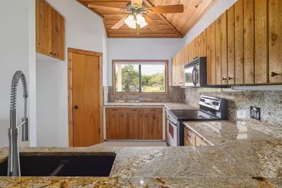 313 Kendall Road, Spicewood, TX 78669 - Photo 9