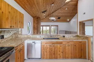 313 Kendall Rd, Spicewood, TX 78669 - Photo 7