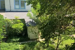 906 W 22nd St, Austin, TX 78705 - Photo 11