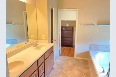 20937 Prestwick Drive, Hutto, TX 78634 - Photo 13