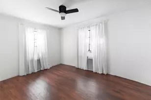 517 N Ave F, Elgin, TX 78621 - Photo 11