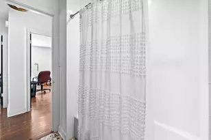 517 N Ave F, Elgin, TX 78621 - Photo 15