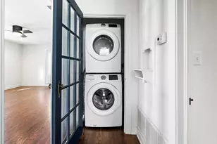 517 N Ave F, Elgin, TX 78621 - Photo 17